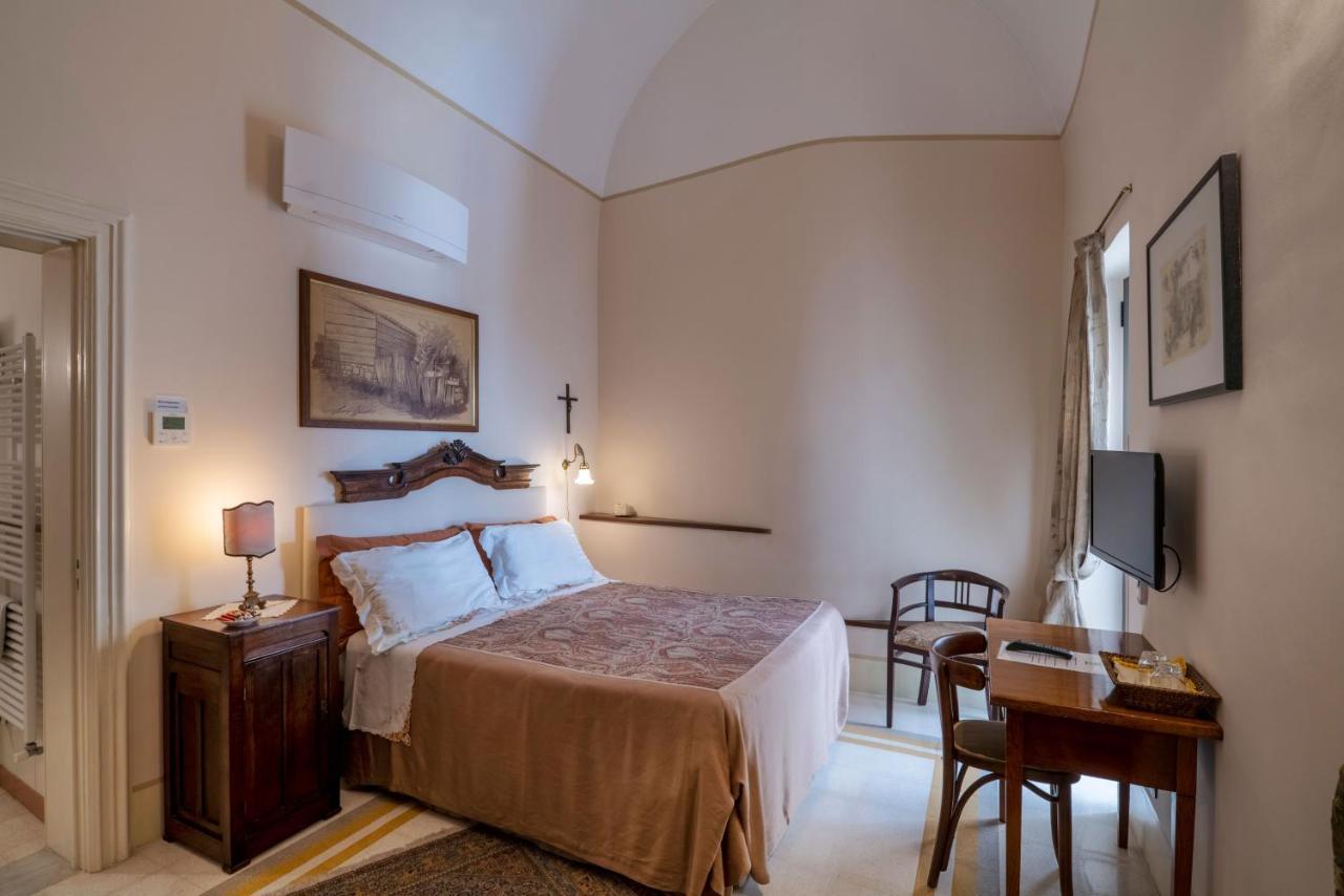 Palazzo Rollo Bed & Breakfast Lecce Luaran gambar