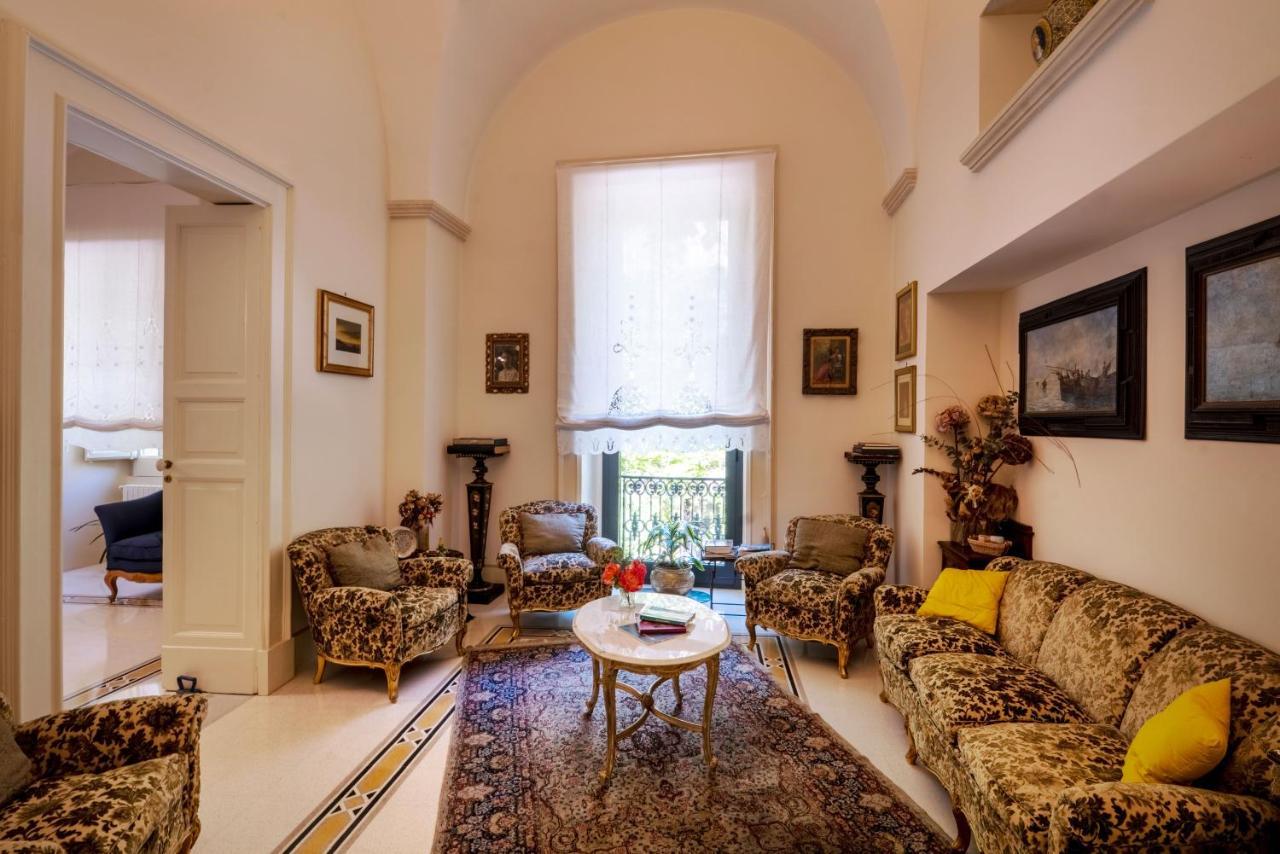 Palazzo Rollo Bed & Breakfast Lecce Luaran gambar