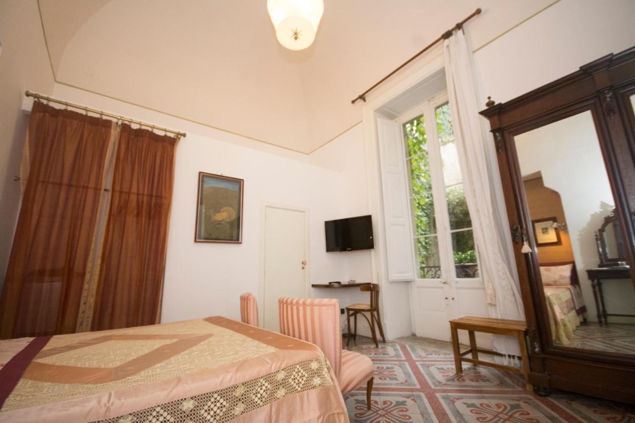Palazzo Rollo Bed & Breakfast Lecce Luaran gambar